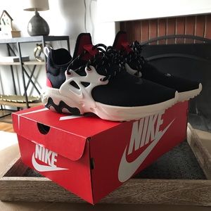 Nike React Presto black/whit/red